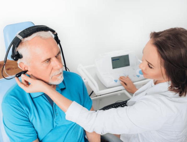 Estación de trabajo para tratamiento de otorrinolaringología