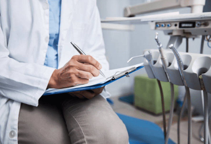 Fournitures dentaires et médicales 3